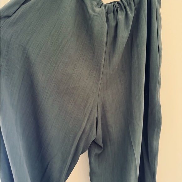 High-Rise Wide-Leg Pants in sage Green - Picture 11 of 11
